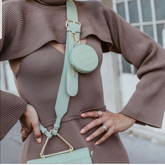 NEW WITH TAGS!  ZARA arm warmer sweater. Sz. M - Picture 4 of 7